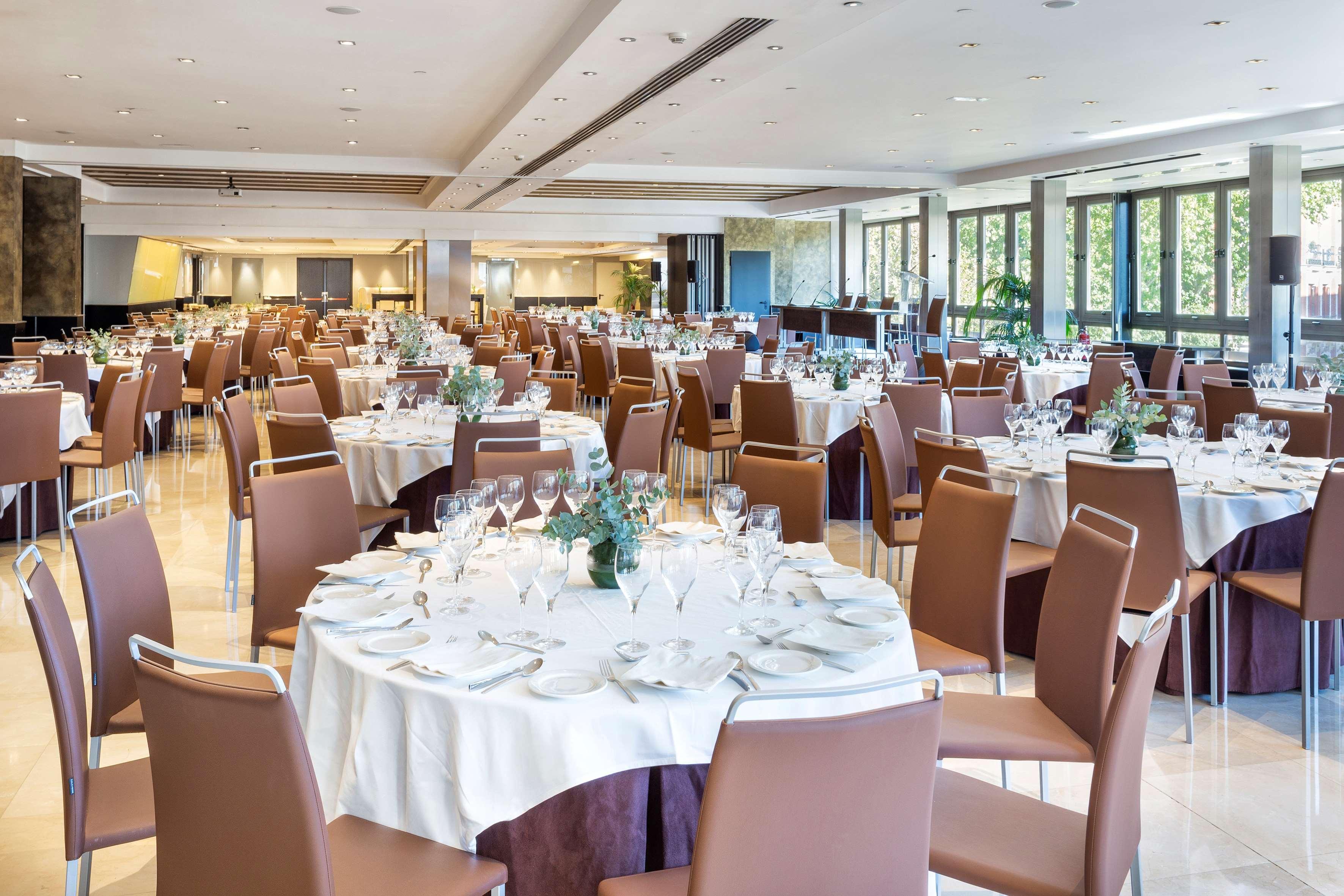 Melia Madrid Princesa ภายนอก รูปภาพ The ballroom
